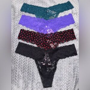 Victoria’s Secret 4pack thong/string lace panties
